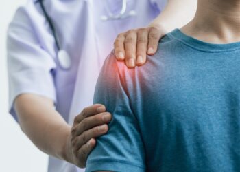 Tedavi edilmeyen omuz çıkığı tekrarlayabiliyor!