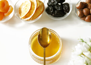 Doğal enerji kaynağı “doğal balı” sofralarınızdan eksik etmeyin!