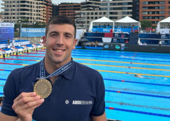 Abdi İbrahim’in ana sponsoru olduğu rekortmen milli yüzücü Emre Sakcı’dan, Türkiye’nin ilk Avrupa Şampiyonluğu!