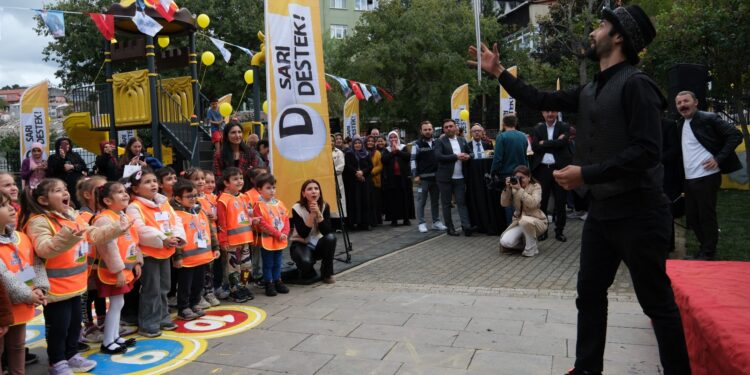 Orzaks İlaç, D Vitamini Farkındalığı İçin Sarı Destek Oyun Alanı’nı Açtı