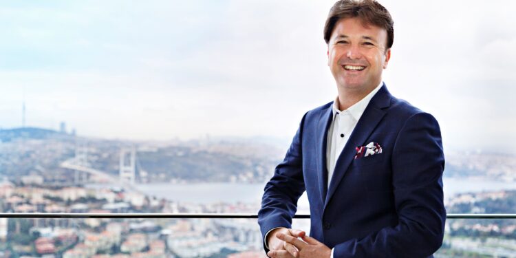 İtalya’dan Türkiye’ye Sanatın Evrensel Yolculuğu: “Hayata Sanat Kat” Projesi