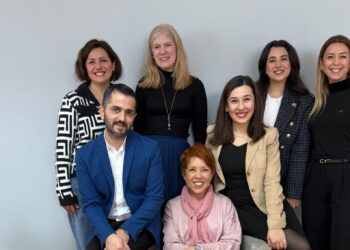 Ayna Danışma Merkezi 28. yılda “Koşulsuz Ebeveynlik” mesajıyla buluştu