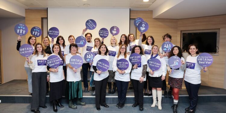 Sanofi’den hasta derneklerine güçlü destek!