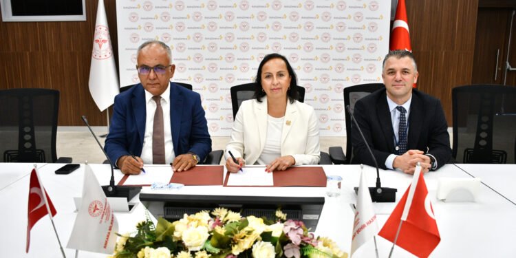 AstraZeneca Türkiye ve Ankara Bilkent Şehir Hastanesi klinik araştırmalarda güçlerini birleştirdi